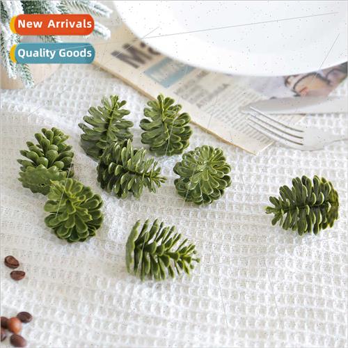 Plastic simulation pine cone creative green pine cone Christ