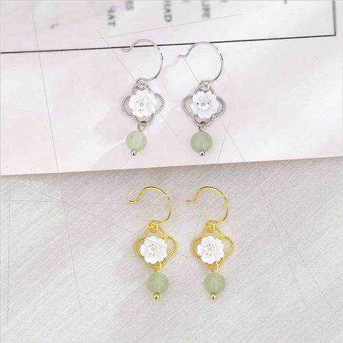 Whe flowers zircon earrings hollow four-leaf clover field ja