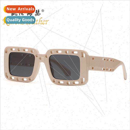 Fashion Box Hollow Frame Sunglasses 432 Europe Sunscreen Dec