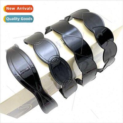 mple black spray-painted plastic hair bands wash face -slip
