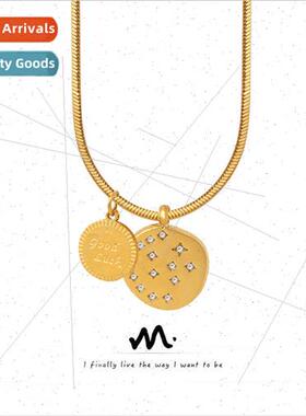 che -fading snakebone chain letters round plaque set zirconi