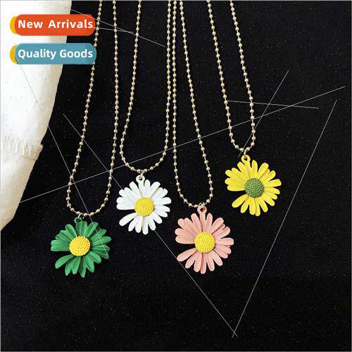 Small daisy sunflower girlfriends necklace female students K
