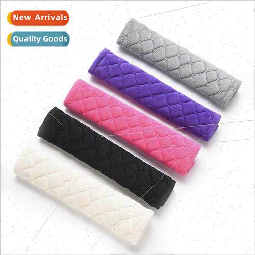 Quilted Plaid Shoulder Pads Plush Thickened Lengthened Anti