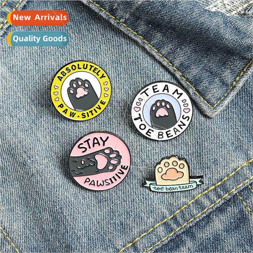 Student Cartoon Cat Paw Brooch Backpack Collar Paint Pin Ani