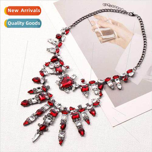 Europe Fashion Vintage Super Shiny Diamonds Necklace Geometr