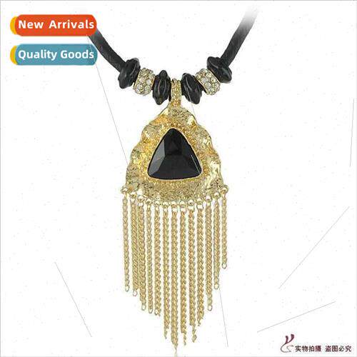 N1735 Europe fashion short collarbone chain triangular gem t