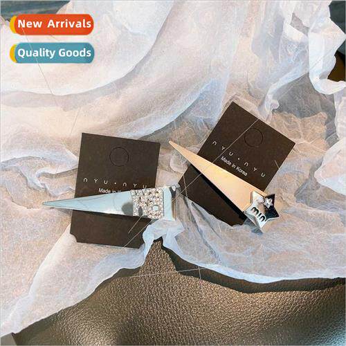 French vintage holiday ins bangs sea side clips triangle pla