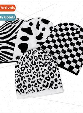 Europe Uned States cow plaid zebra leopard print knted cap s