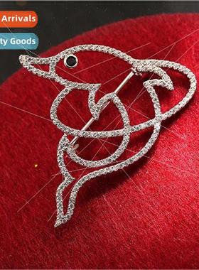 Langtian jewelry creative brooch openwork dolphin personaliz