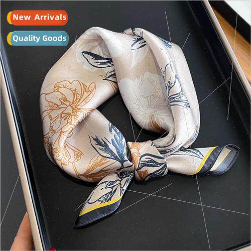 2023 Retro Korean fashion silk small square scarf female sca