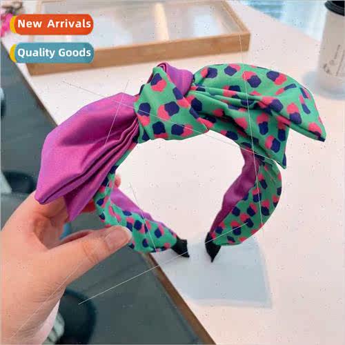 macaroon  clashing color sense  asymmetric bow color blockin