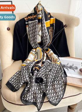 2021 new Europe Uned States chain pattern imation silk scarf