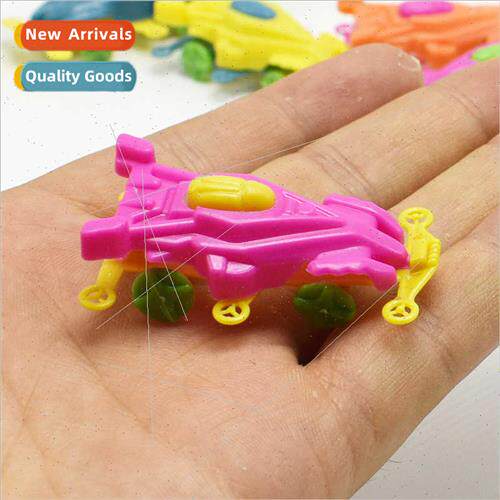 New plastic small racing car loaded $1 twisted egg small toy