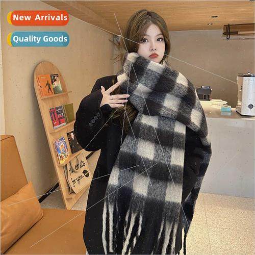 2023 new plaid scarf female winter warm thickened scarf stud