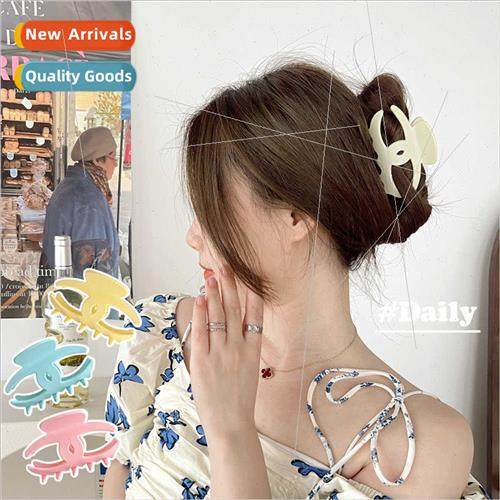 Double C small perfume French texture hair clips grip clip s