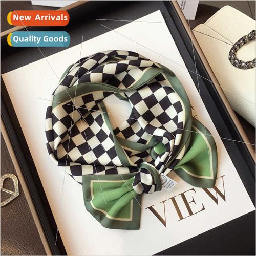 2022 Europe Uned States letters spring fall new silk scarf f