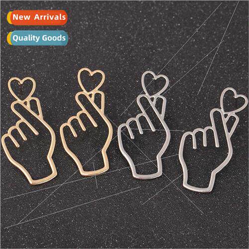 mple fashion fun hand than heart alloy earrings Korean hollo