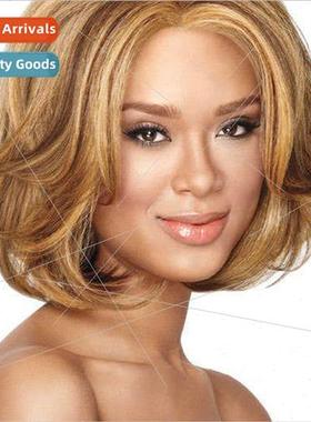Blonde Europe Wig WIG Short Curly Hair Middle Parted Fashion