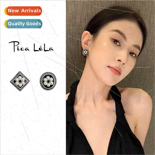2024 new retro pearl flower earrings -asymmetric earrings sw