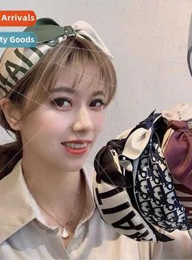 Satin Printed Abstract Letters English Color Blocking Bow Ha