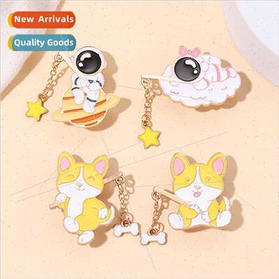 Cartoon cute new astronaut star alloy brooch creative design