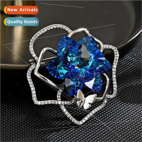 New Butterfly Flying Flowers Elegant Delicate Rose Flower Br