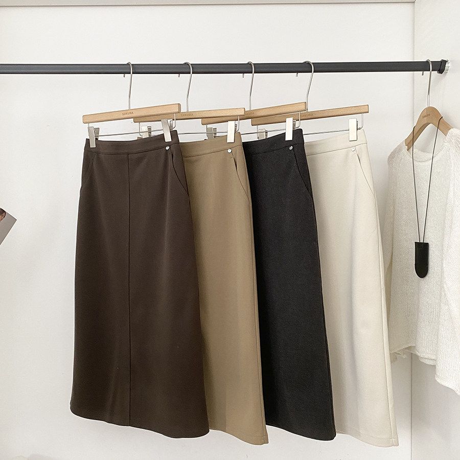 2025年秋冬新款韩版抓绒加厚垂感显瘦高腰中长款A字直筒半身裙女