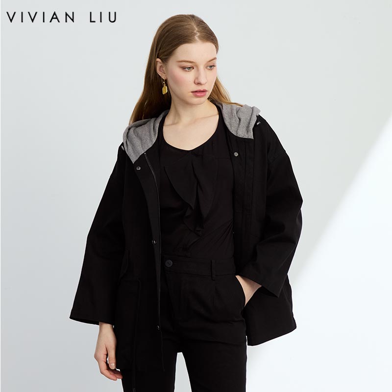 VIVIAN LIU R2443108 25春新款连帽腰部带抽绳对称宽松落肩外套