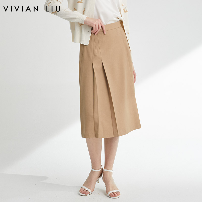 后腰松紧前片两侧捏褶半裙