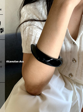 LonslanAcc亚克力质感简约手镯