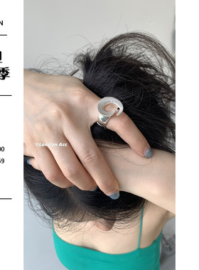 LONSLANACC月亮弹力银色戒指