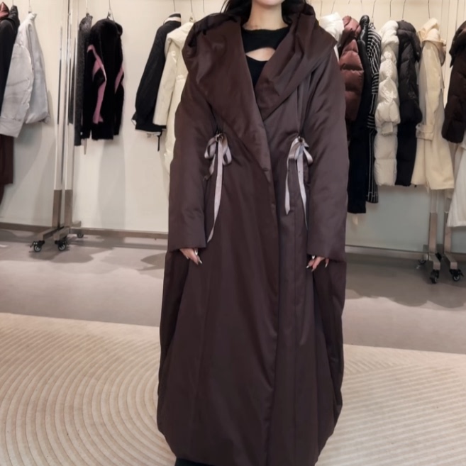 1205芬达  63号 bu退换价格899  衣长