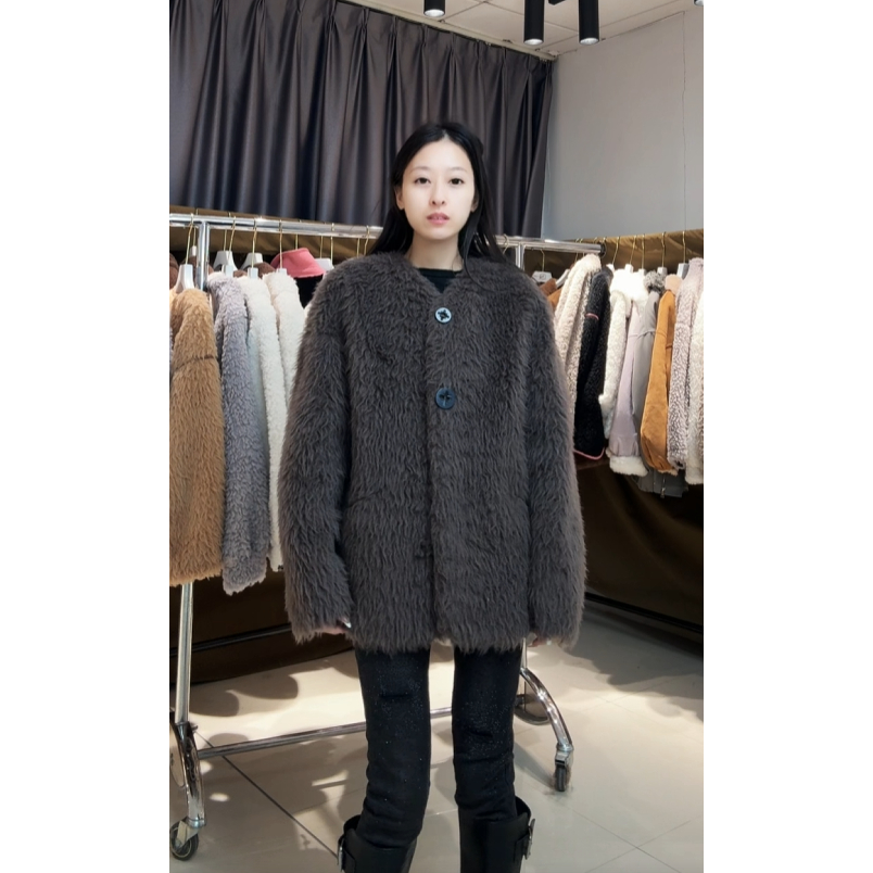 1129芬达  51号 bu退换价格 299 衣长