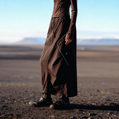 半圆原创设计女装[运动]2026春季宽松休闲轻户外抽绳直筒半身裙女