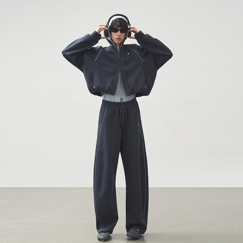 【套装】半圆女装[运动]2025秋季宽松休闲立领防风两色卫衣+裤子