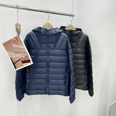 90白鸭绒连帽轻便羽绒服外套