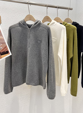 12.20 福利 CHUQ-11228韩版三角标半拉链连帽全羊毛衫