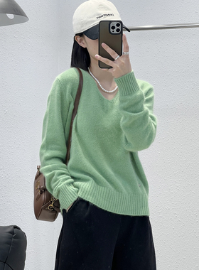 12.25 福利 HOU-23938欧货高配净版V领百搭浣熊毛衫