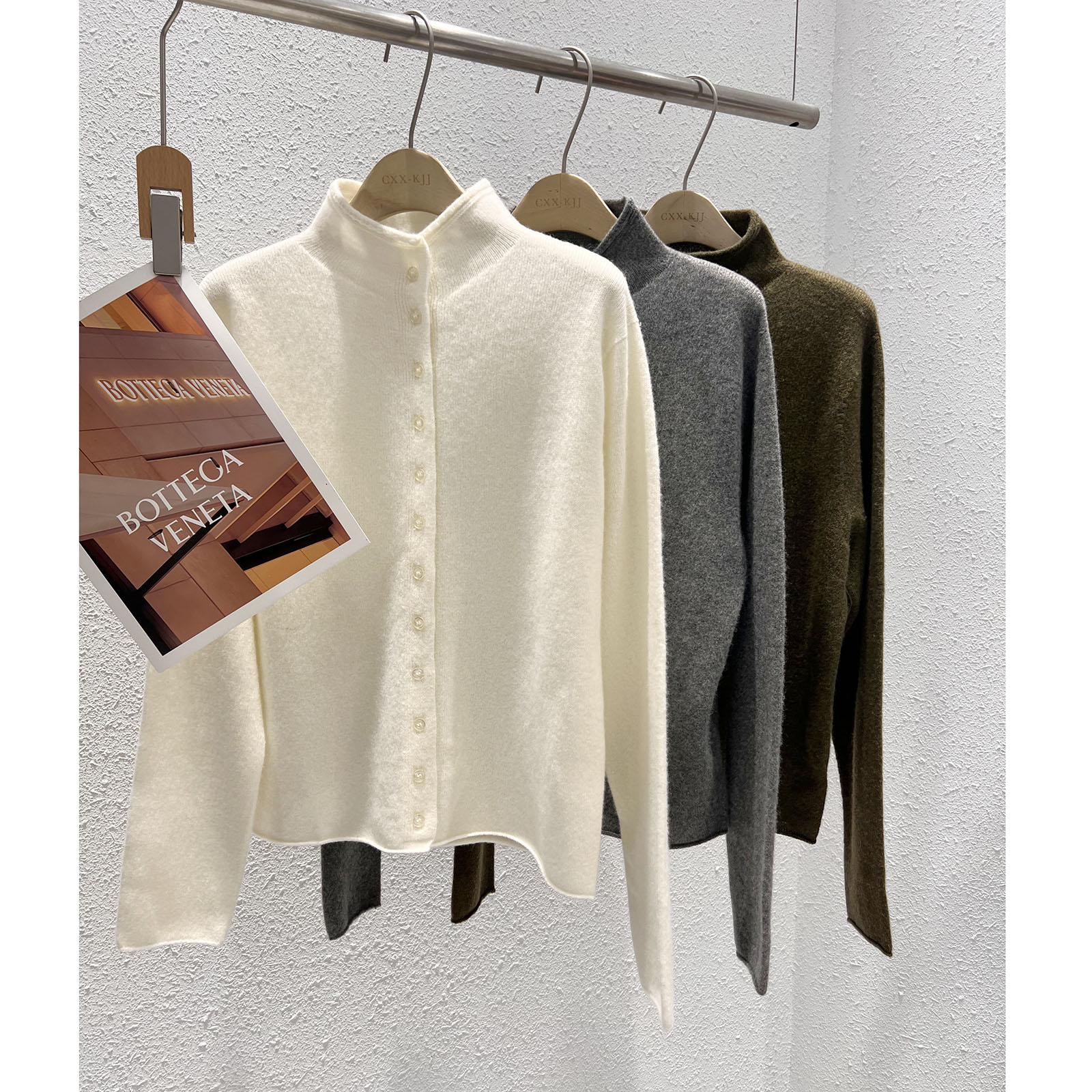 无缝全羊毛卷边立领开衫