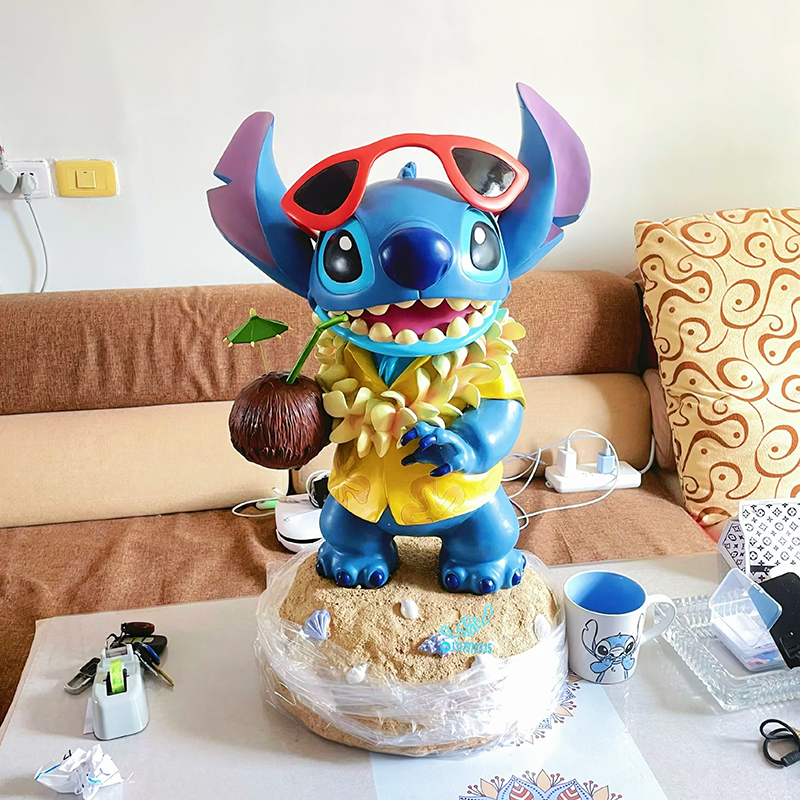 大号沙滩史迪仔雕塑潮玩公仔现货