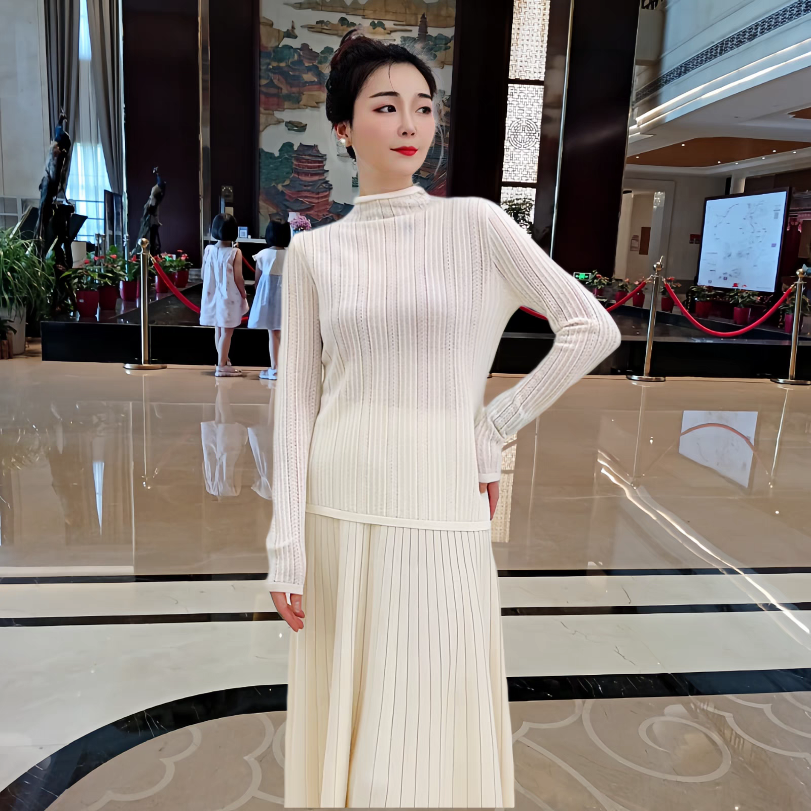 麦穗V领修身16针精纺羊毛镂空设计感长袖针织衫女轻薄昆嵩套头衫