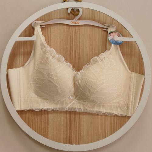 香蜜闺秀轻盈无钢圈小胸聚拢