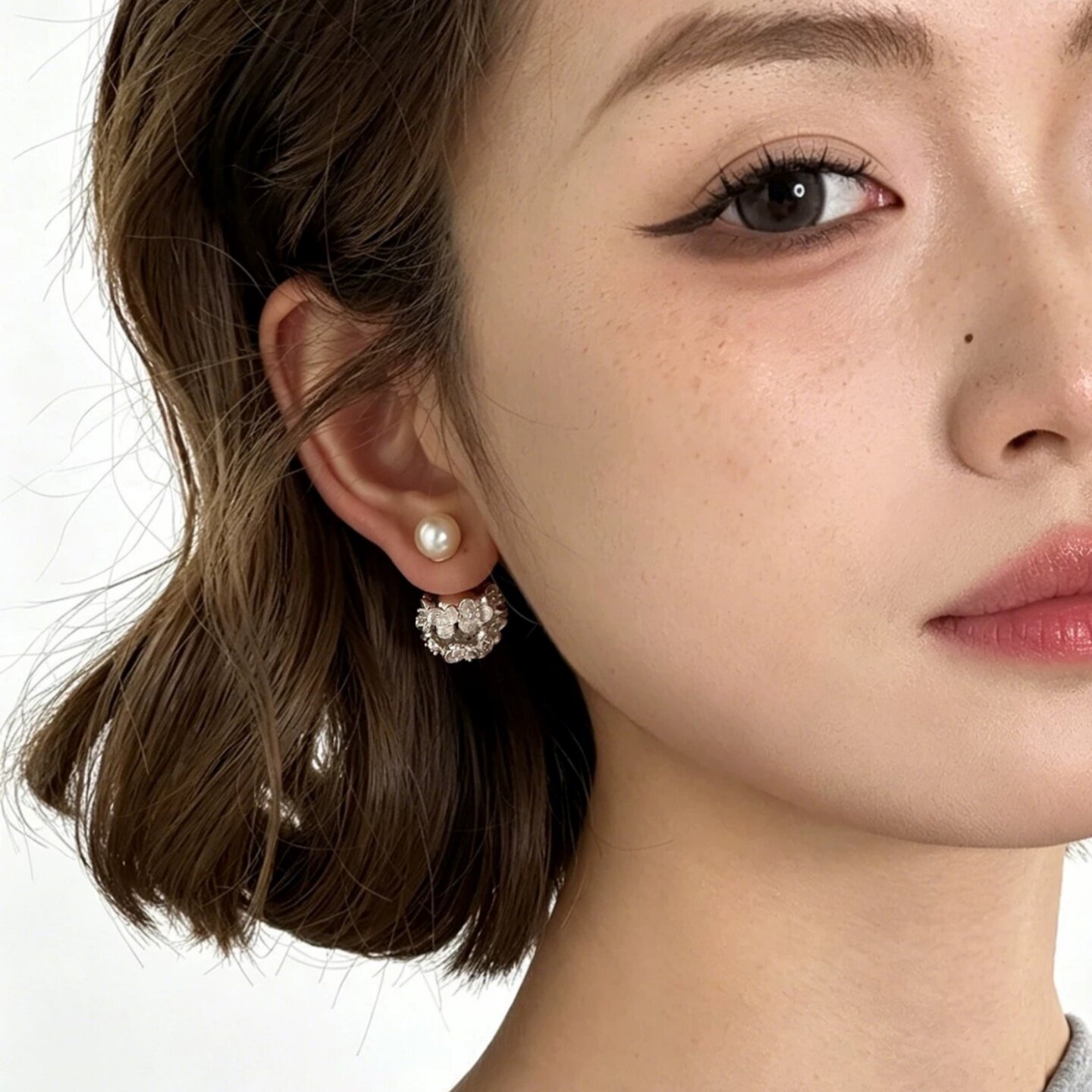 花团锦簇~银色绣球花朵珍珠耳钉女2026新款爆款独特漂亮耳环耳饰