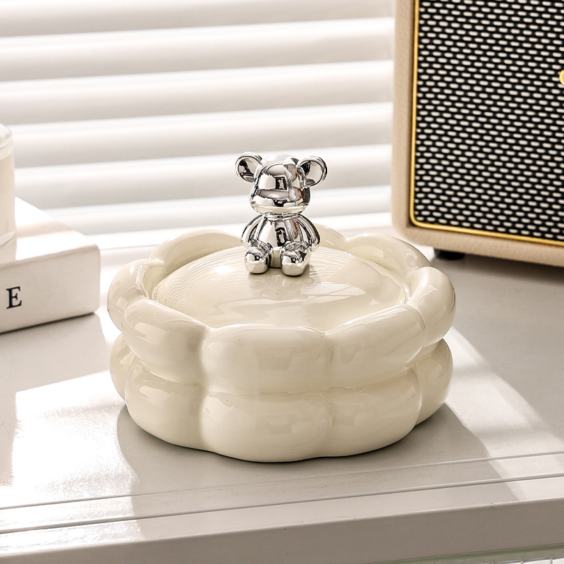 网红小熊烟灰缸带盖轻奢高档家用客厅茶几高级感小众创意个性潮流