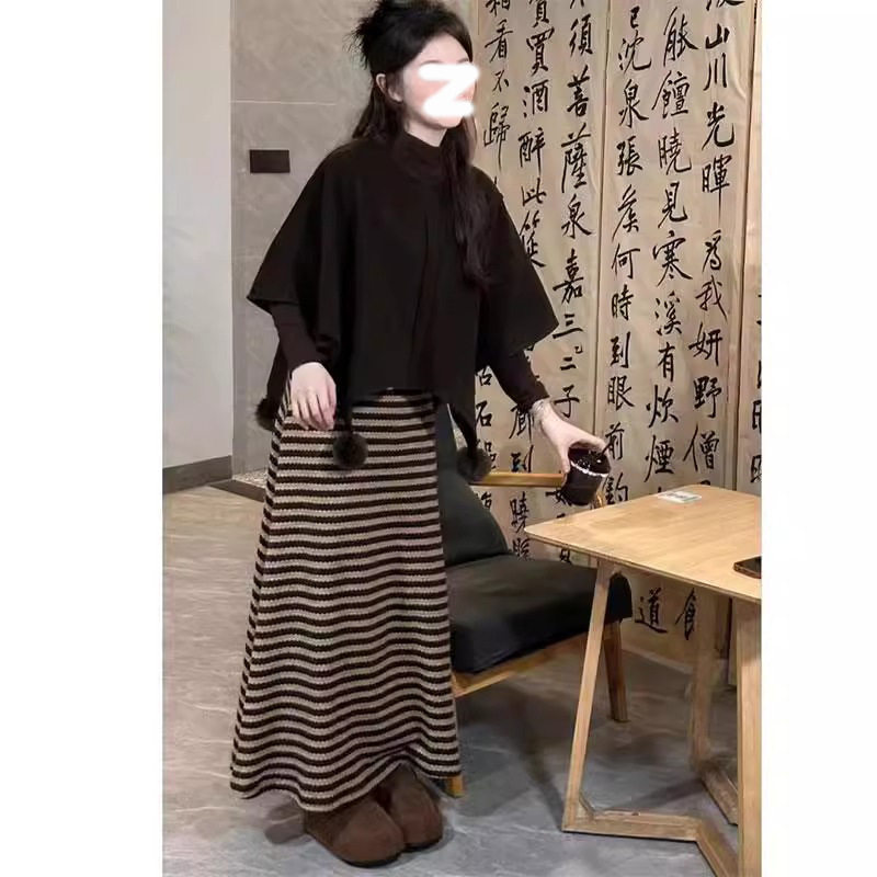 冬季胖妹妹穿搭女新款法式气质打底衫披肩外套条纹半身裙三件套装