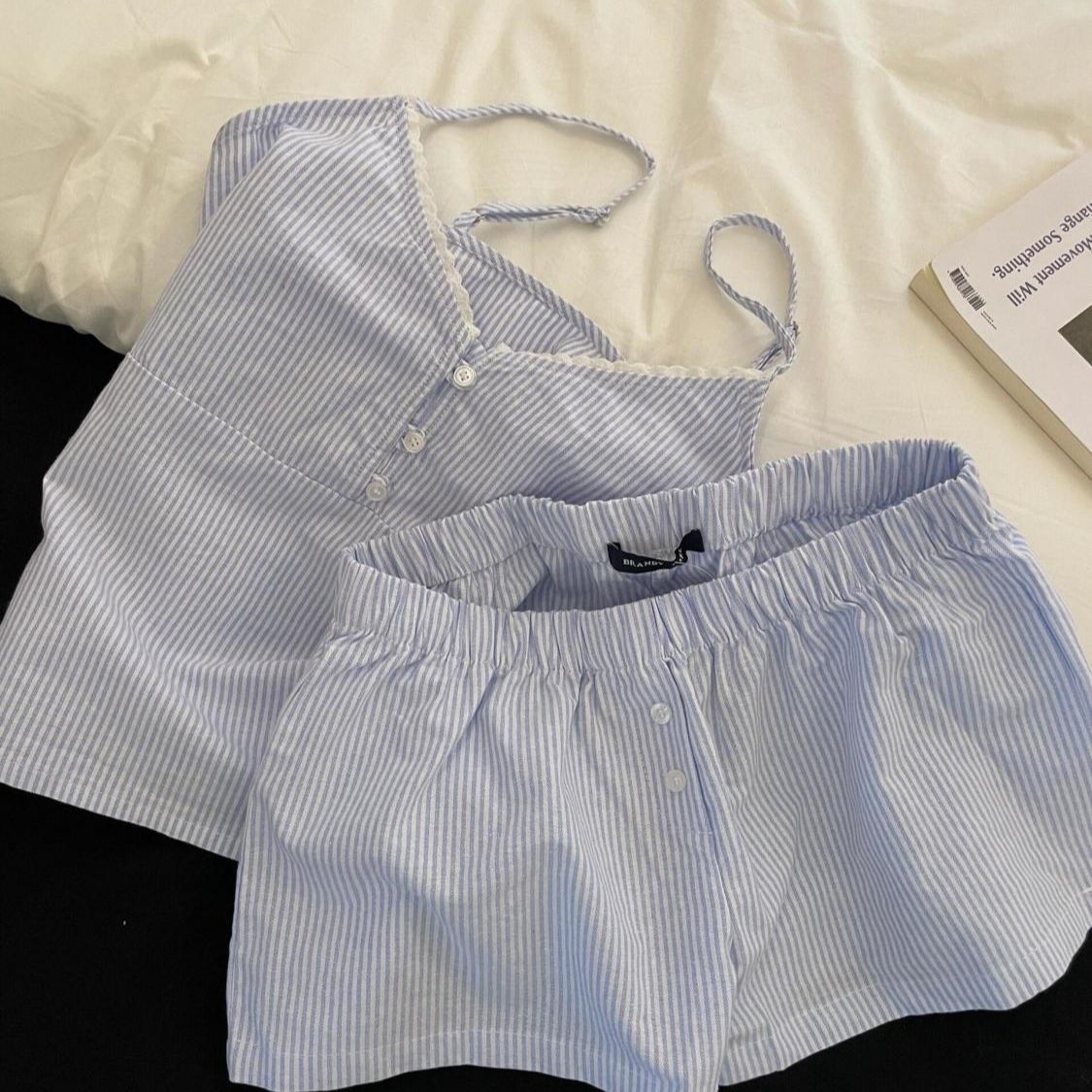 女吊带胸垫条纹睡衣两件套家居服