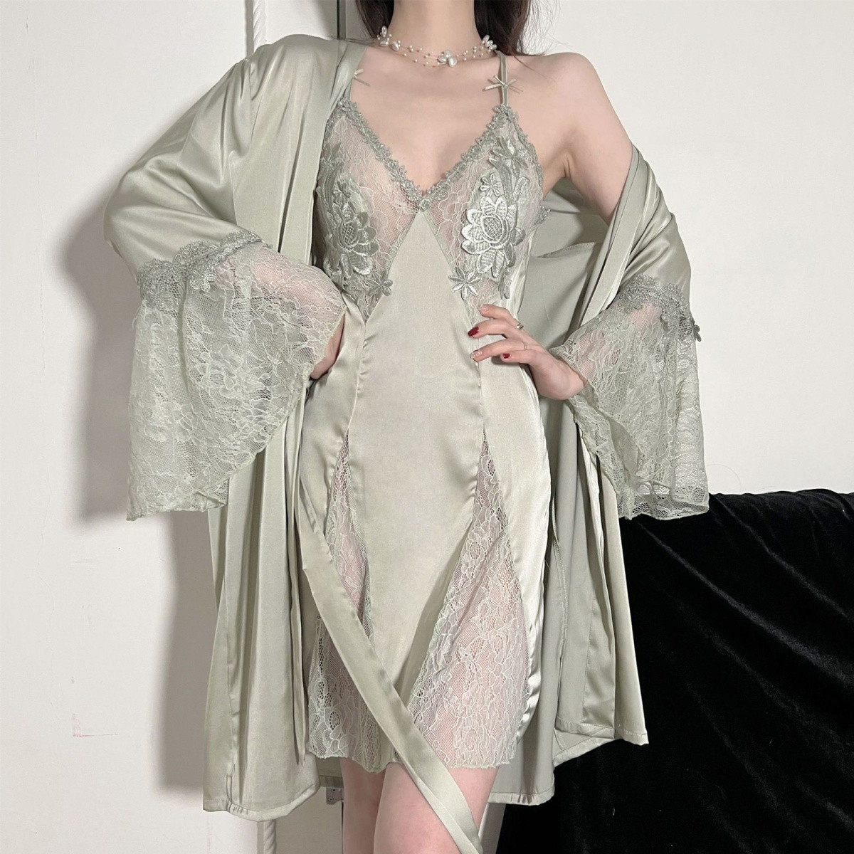 性感睡衣女夏季丝绸薄款两件套装