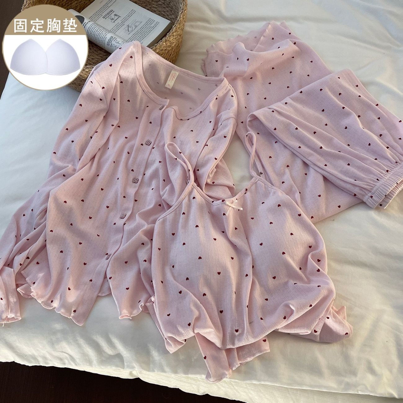 春秋女款带胸垫波点睡衣三件套