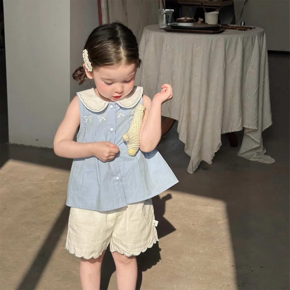 现货女童童套装2025夏季女童婴幼儿刺绣无袖娃娃衫上衣白色短裤