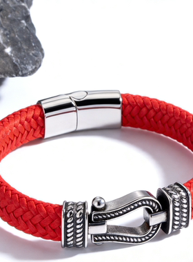 2026马年马蹄扣手链男士红色皮绳编织手绳本命年转运饰品新年喜庆